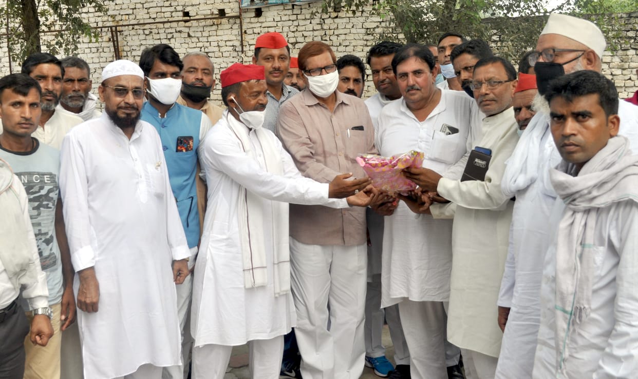 SP will give memorandum at tehsil level