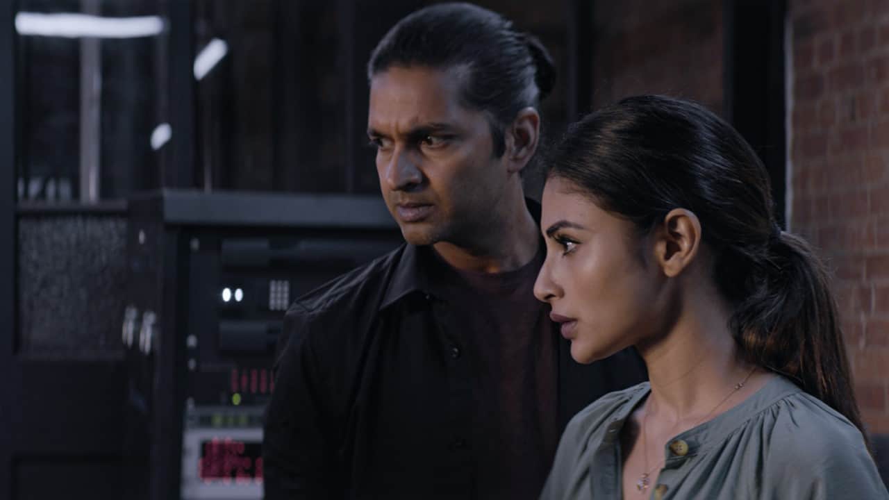 London Confidential Review by Pankaj Shukla Mouni Roy Purab Kohli Kulraj Randhawa Pravessh Rana