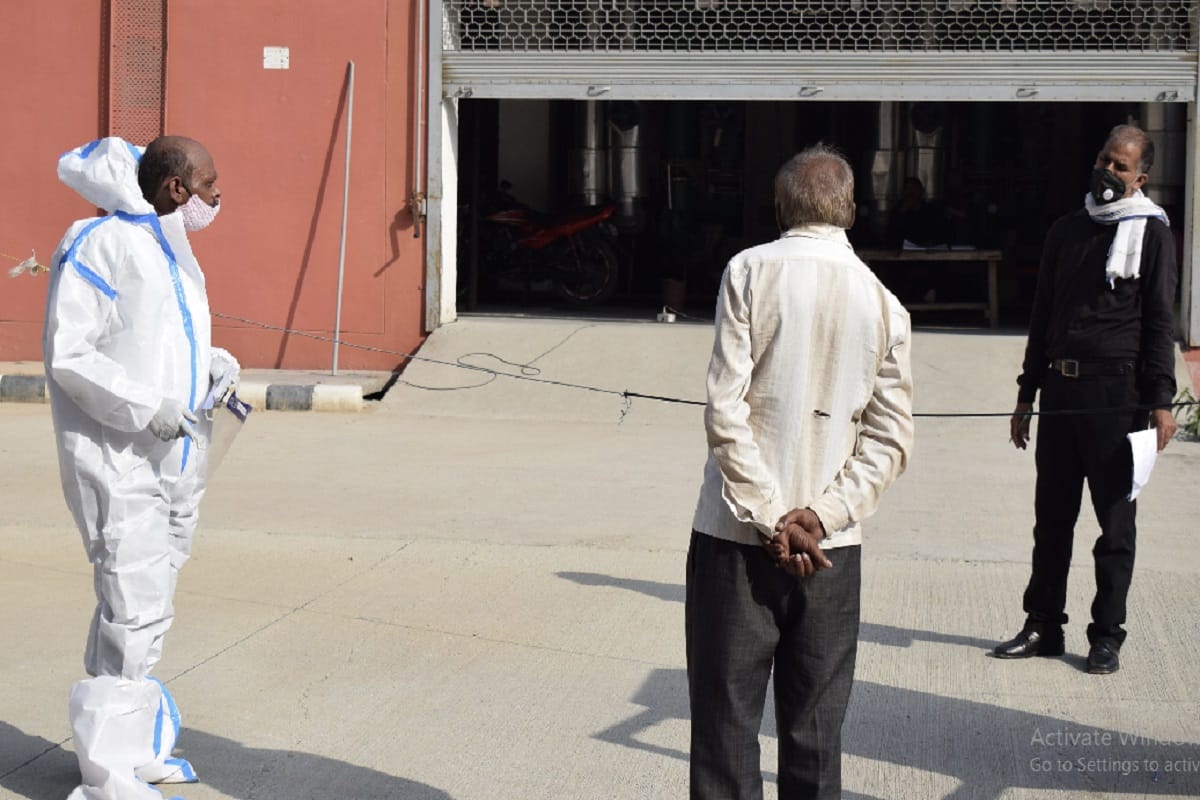 A patient admitted in the medical hospital's Kovid ward said, Give me an injection of poison
