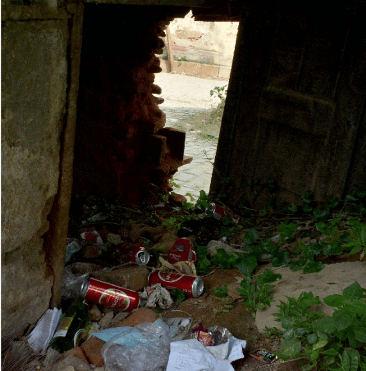 Panchkroshi Yatra in varanasi: Third stop from Bhimchandi to Rameswaram hall, Dharamshala police station, liquor bottles, roads also broken