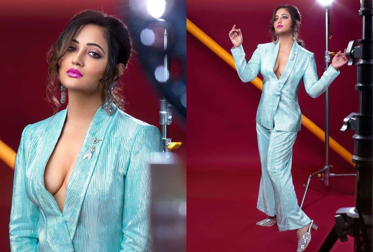 rashmi desai share bold pic in shimmery blue pant suit without shirt
