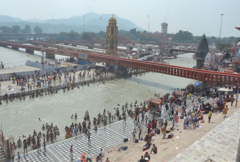 Coronavirus in uttarakhand: Tourist crowd on har ki pauri and Traffic jam in haridwar