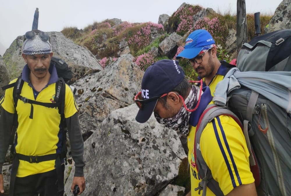 Kedarnath Visuals of search operation for Human Skeleton in inaccessible area Bad weather