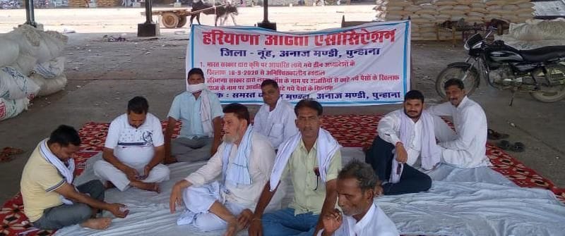 Traders protest against ordinance