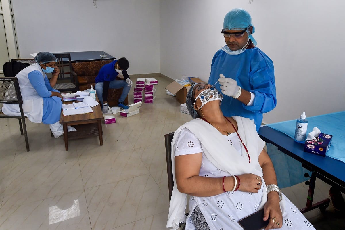 coronavirus test difference between swab test blood test and saliva test for covid 19