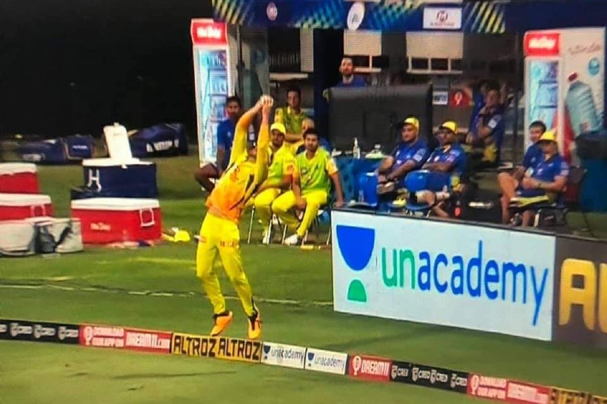IPL 2020 mahendra singh dhoni and faf du plessis caught catches make fans excited