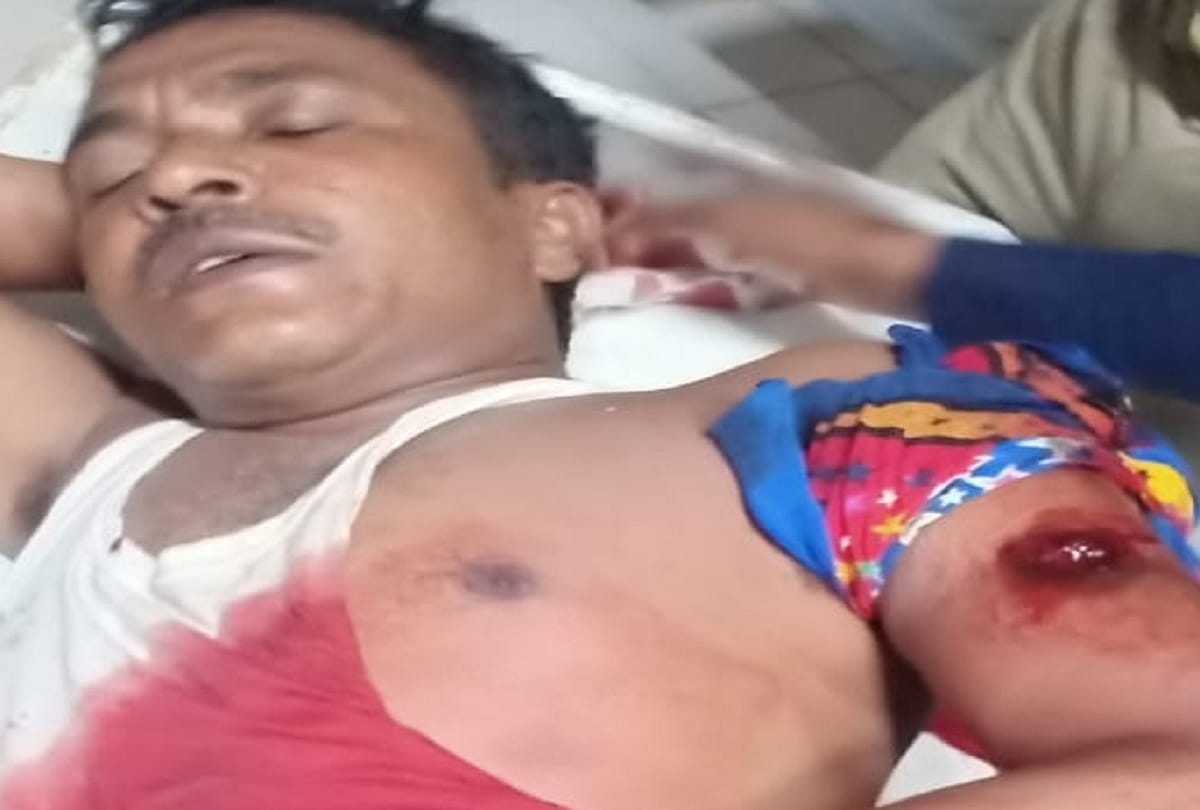 Firing on village head in koundhiyara, shot in hand