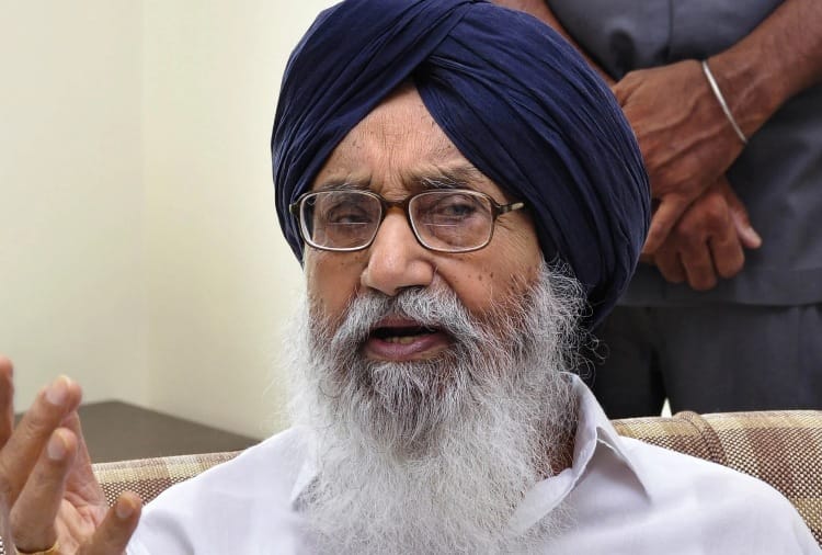 When a clear line has been drawn, SAD stands on the right side says Prakash Singh Badal