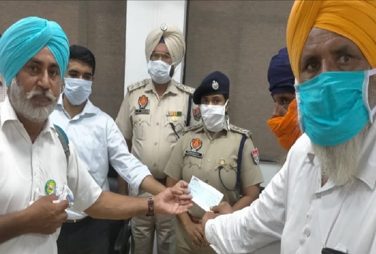 Agreement between the family and administration of the farmer who committed suicide in front of Badal's kothi