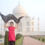ताजमहल में पर्यटक