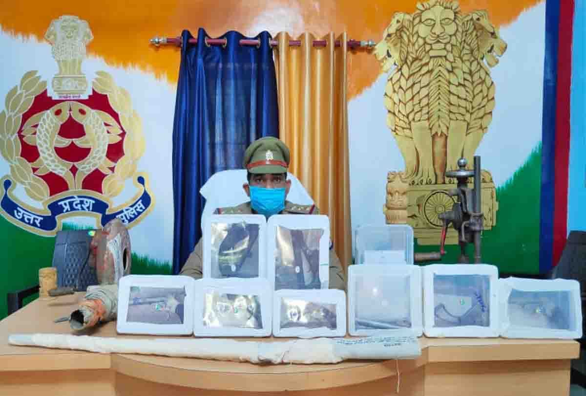 Illegal arms factory caught, Four arrested