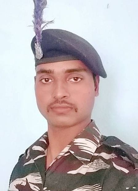 crpf cop died in fyring