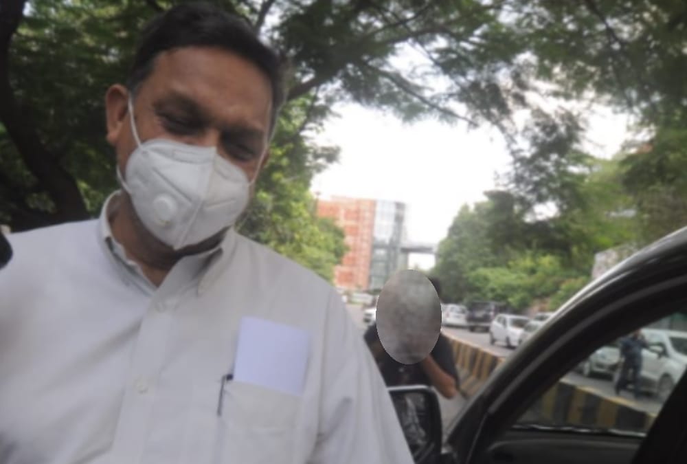 Afzal Ansari reaches to LDA with his wife and daughter.