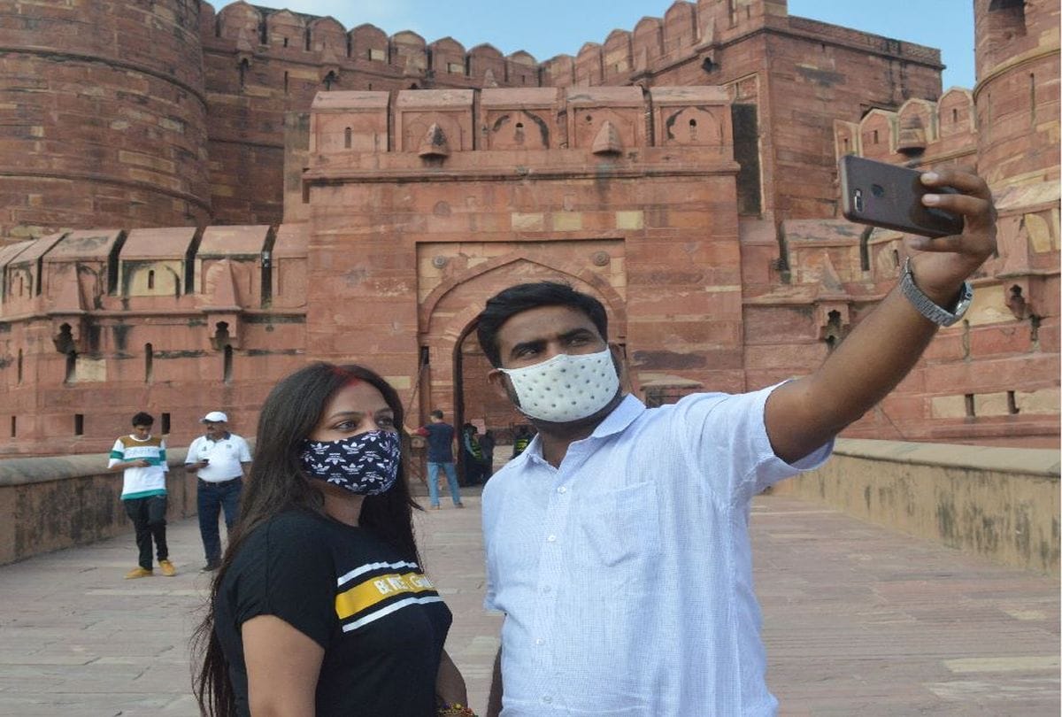 Taj Mahal News: 1707 tourists visited the Taj Mahal on second day