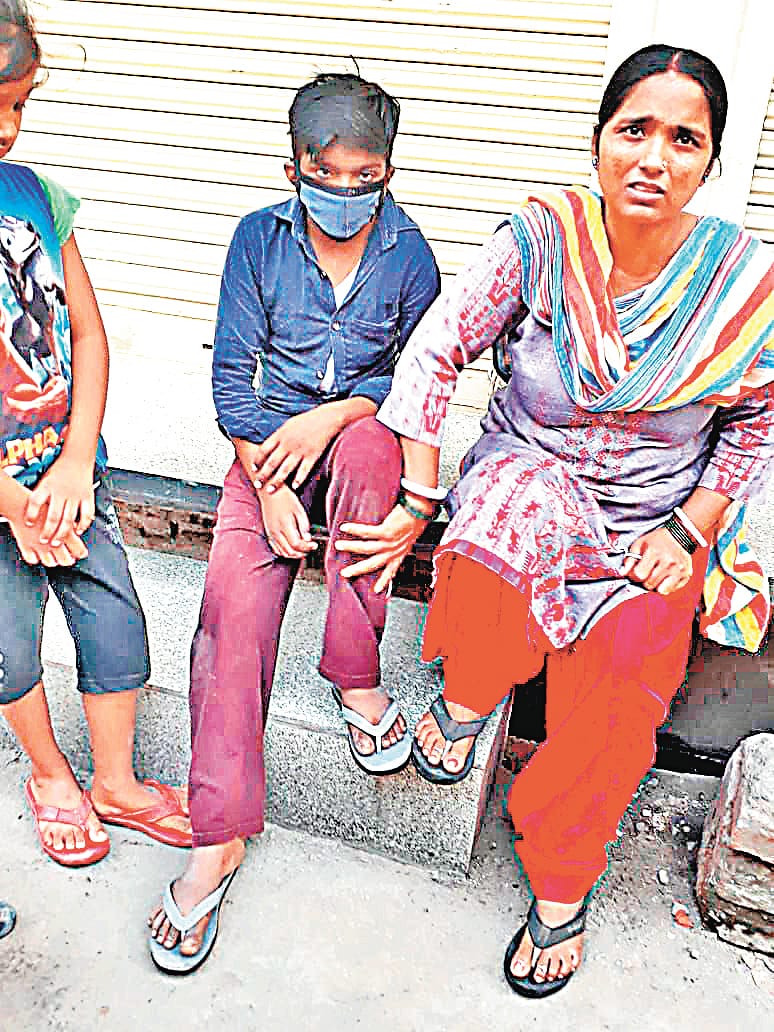 9 year child was bitten in the main market by dog