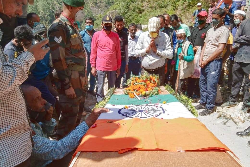 injured Jawan died in road accident