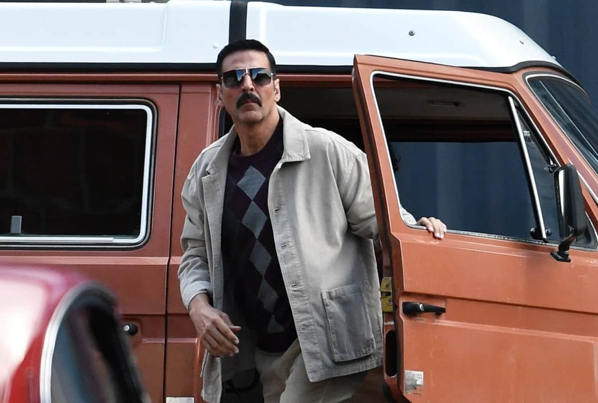 Akshay Kumar and his team have wrapped up the shooting of their film Bell Bottom