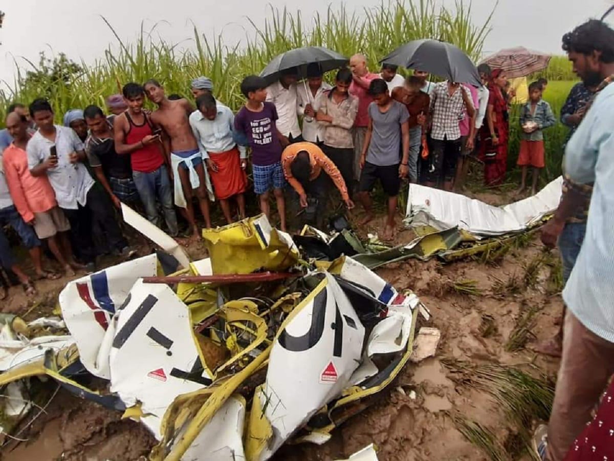 Chartered aircraft crash in azamgarh: Chartered plane divided into small pieces crashed due to bad weather