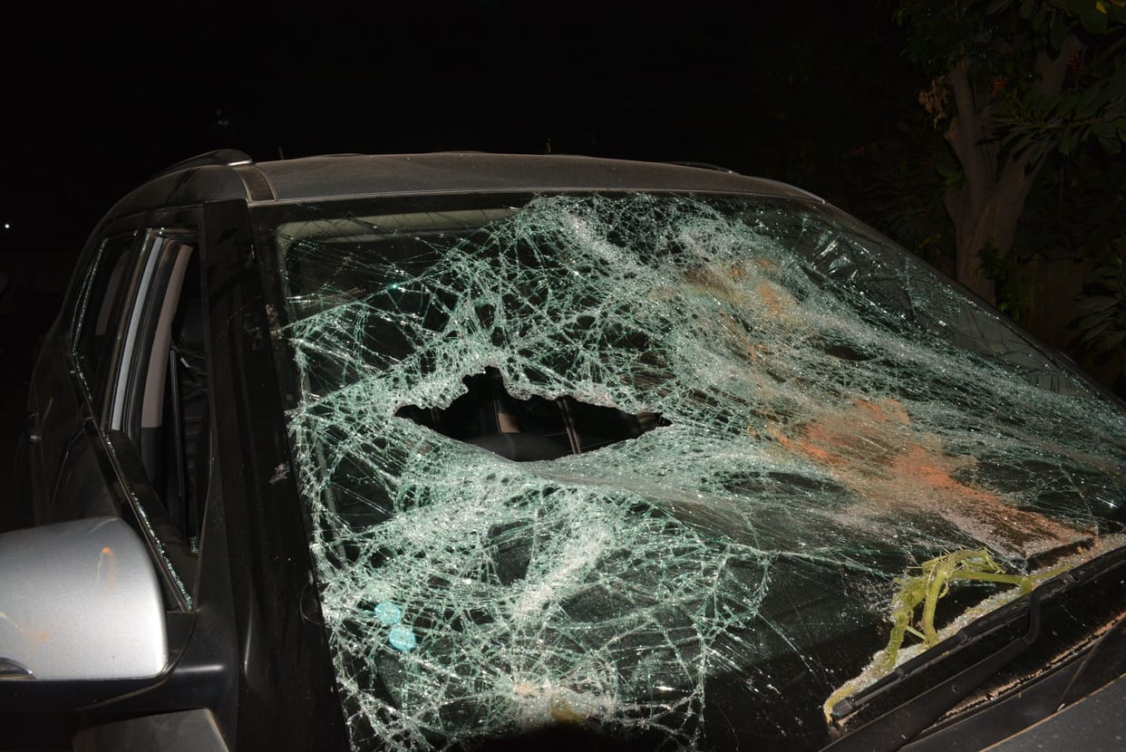 Two sides clash, stone-firing, one in critical condition in Barheti
