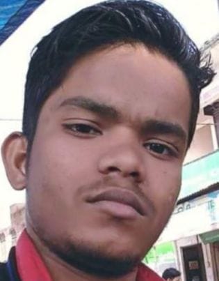 Student's death in road accident, friend's condition critical