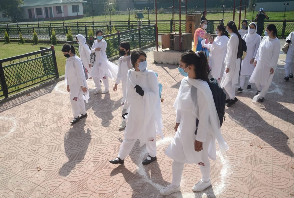 UP Schools Reopening News in Hindi: Schools to reopen in Uttar Pradesh from 19 October