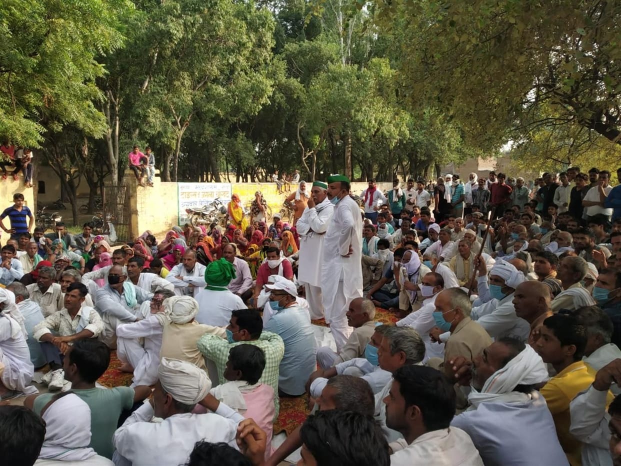 Road jam against of Postmartam