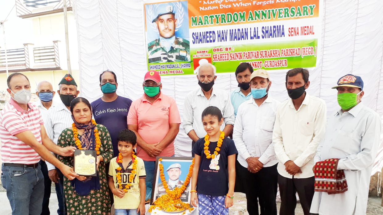Martyr's seven-year-old son said, I will also become a soldier in Pathankot