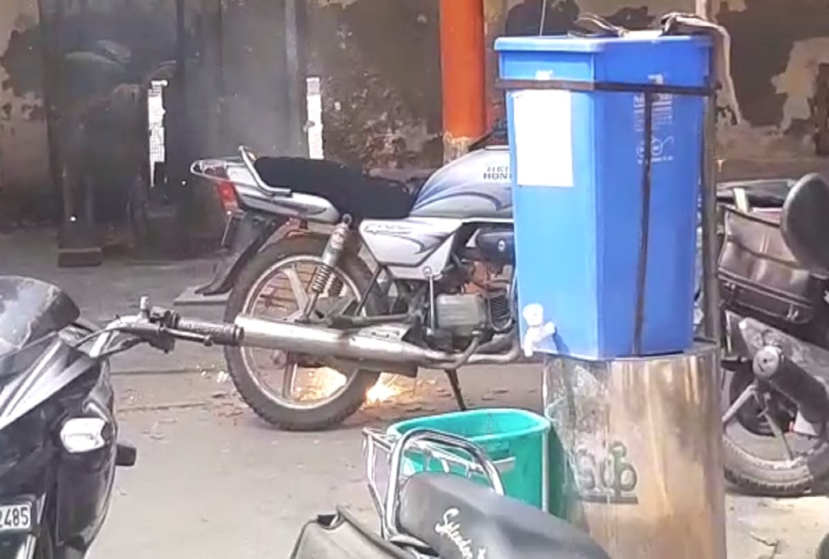 Rucus in Sadabad Nagar Panchayat office due to falling of Electric line