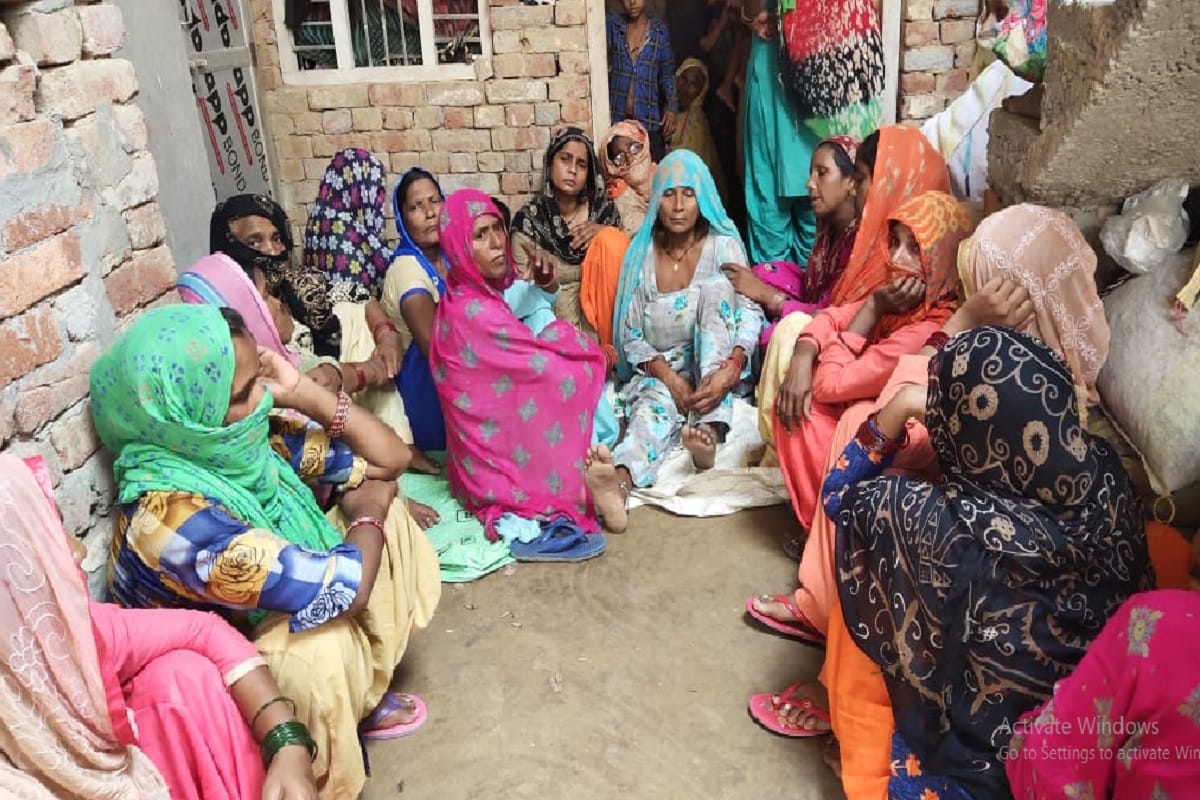 UP News: Four bodies were cremated in a village at Muzaffarnagar district