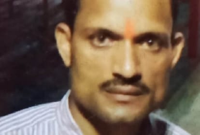 a man committed suicide in badal kheda of para in lucknow