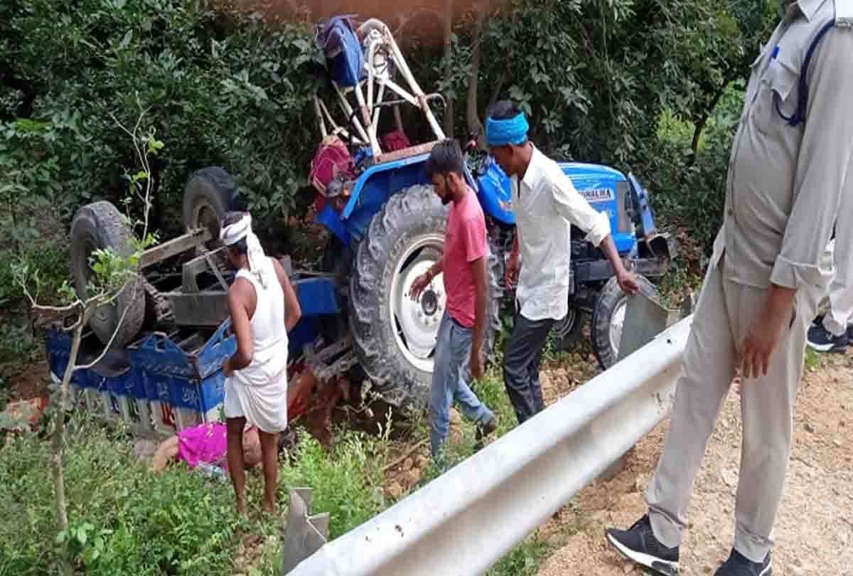 road accident in chitrakoot, five died, more than 30 people injured
