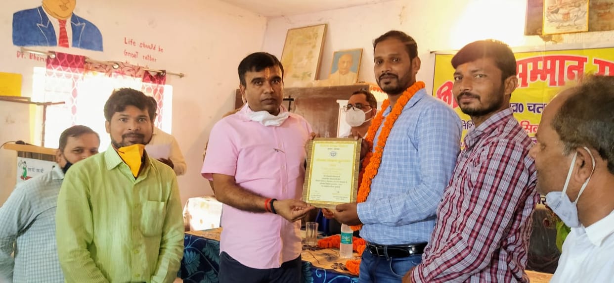 22 teachers awarded for outstanding work
