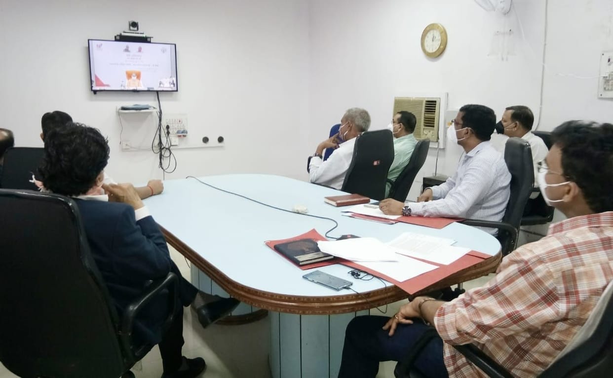 Aligarh: Two and a half hours spent waiting for communication with CM