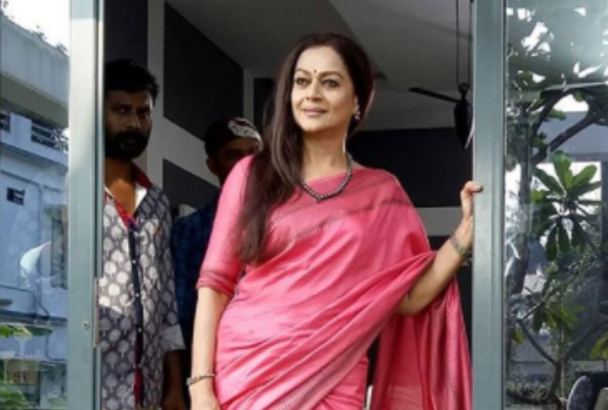 Zarina Wahab Birthday Today Know about Actress struggle for Role in Films