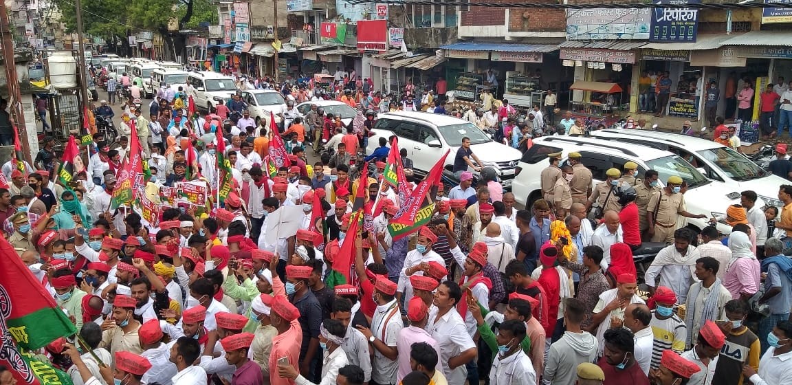 SP's hunk: unemployment and corruption in the state, now the fight will be cross