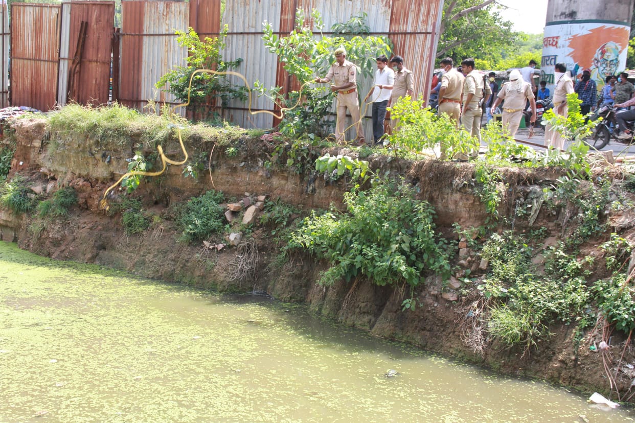 A people dead for water