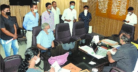 Uproar among students for protesting admission in Bareilly College, nozzle