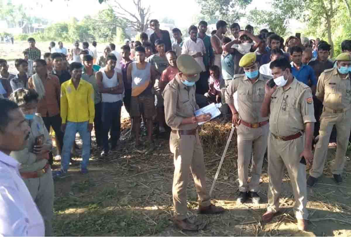 UP: dead body of young man and woman hanged found in Kannauj