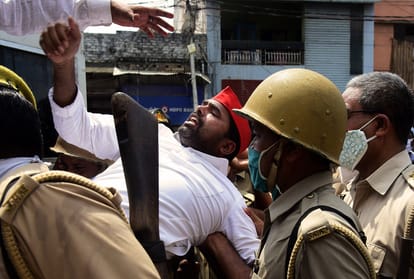 In prayagraj 11 Samajwadi Party workers arrested for taking out processions without permission, sent to jail