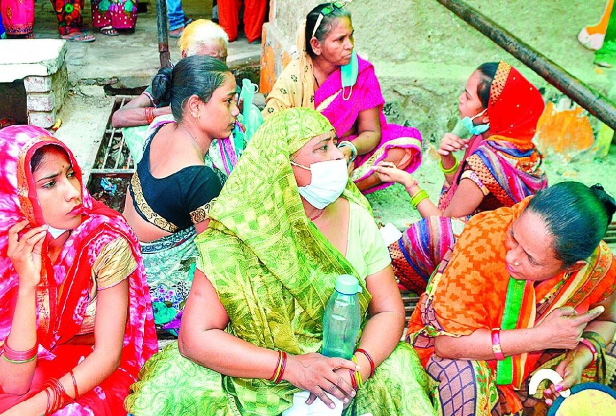 Sn Medical College Patients No Thermal screening And Hand Sanitize