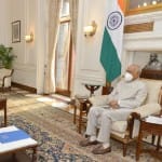 कांग्रेस नेता गुलाम नबी आजाद राष्ट्रपति से मुलाकात के दौरान