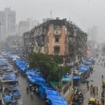 मुंबई में भारी बारिश से जनजीवन अस्त-व्यस्त