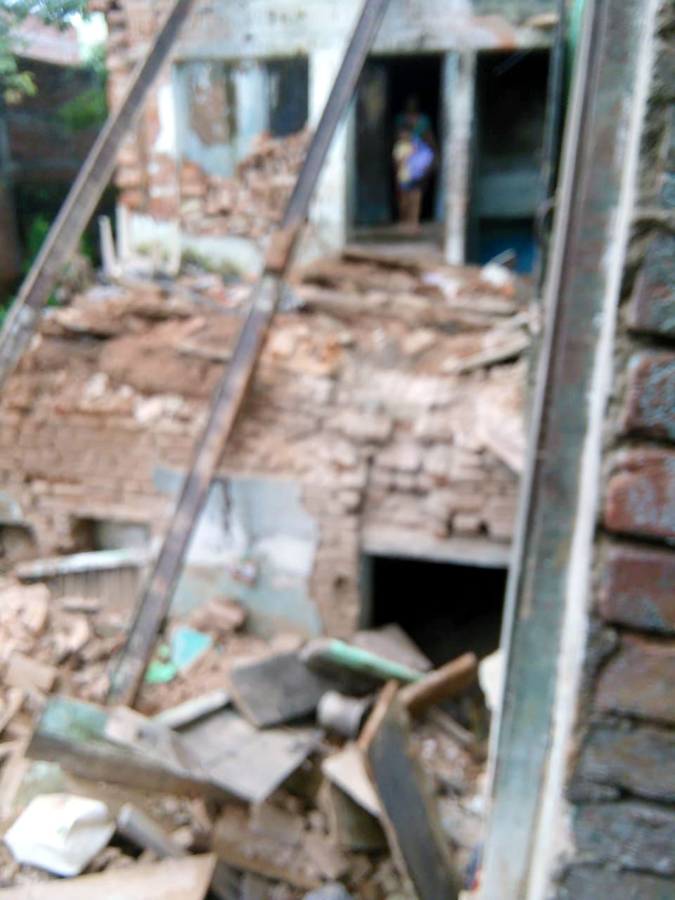 Due to heavy rains in Chitrakoot, the water level of the rivers increased