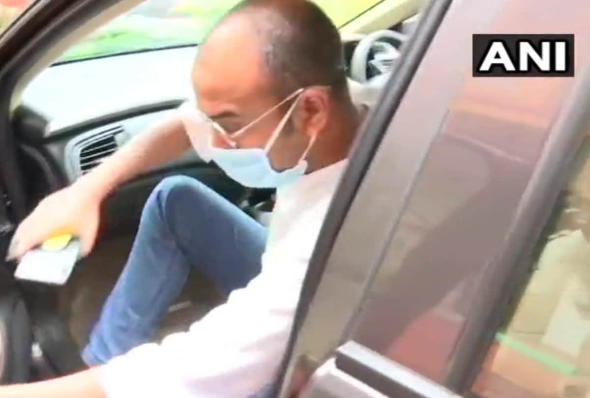 Sushant singh Rajput case film producer madhu mantena at ncb office