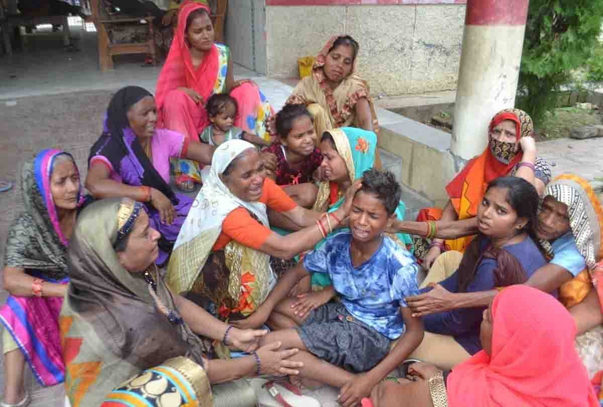mason died in truck collision in farrukhabad