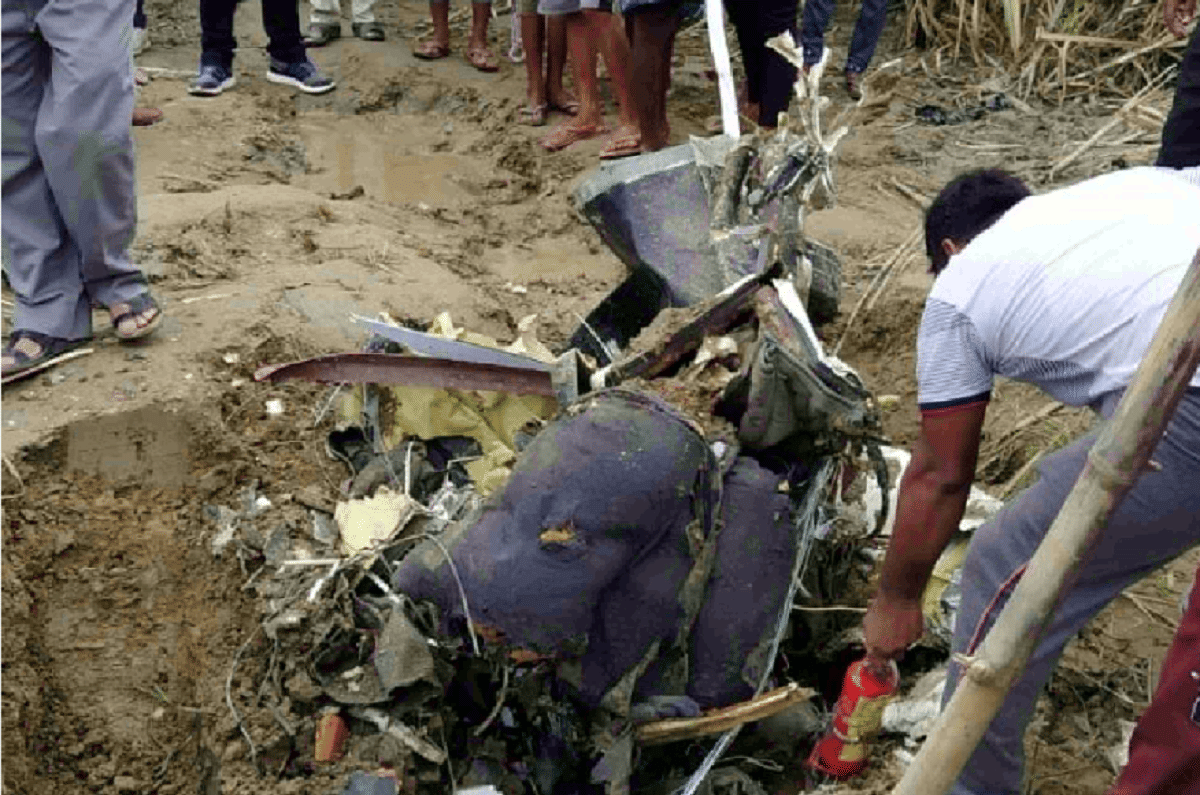 Azamgarh sircraft crash: Aircraft engine sunk seven and a half feet underground jcb put out