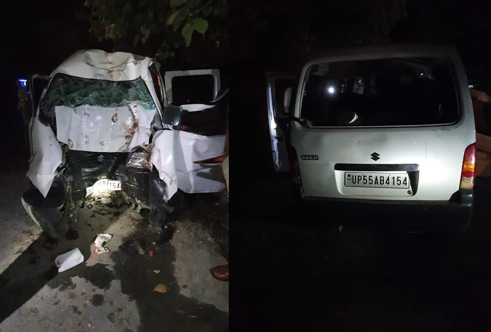 Bahraich Sitapur UP Road Accident News: four people died when a car collide to a tree on Bahraich Sitapur path.