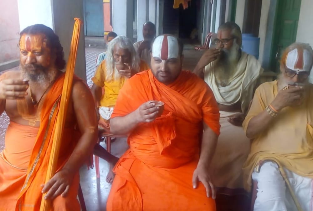 mahant Paramhans will go on fast for declare India a Hindu nation.