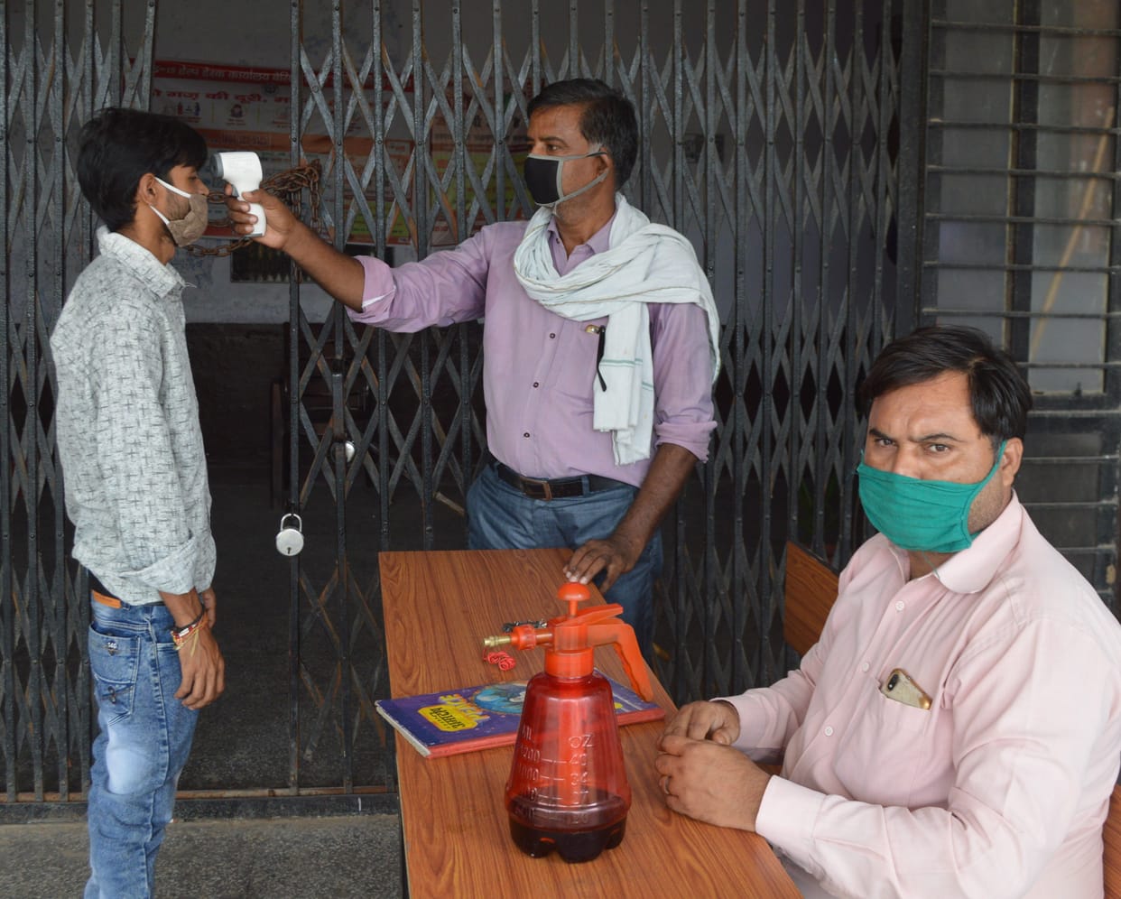 Hathras: Entry will be granted in BSA office only after getting gate pass