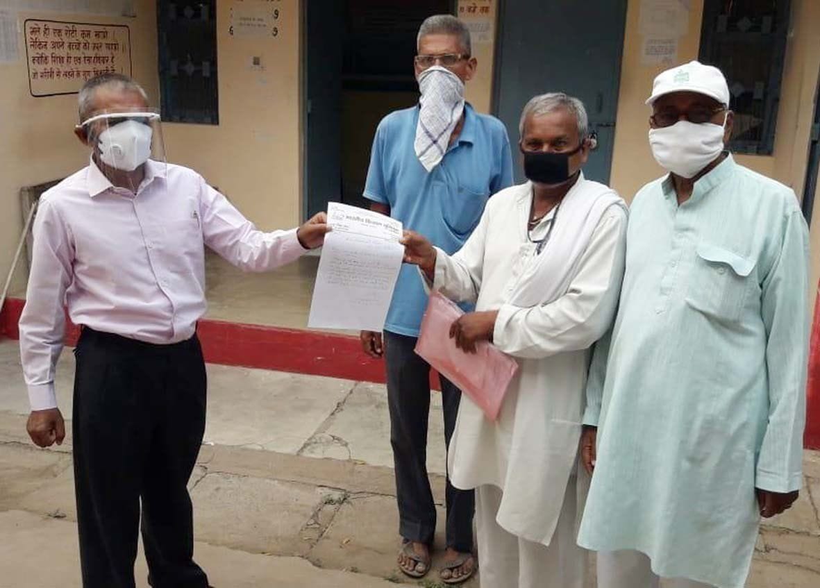 anna maveshiyon ko goshaalaon mein band karaaya jae